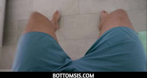 BottomSis nice rodeo ride Lana Smalls stepbro Rock