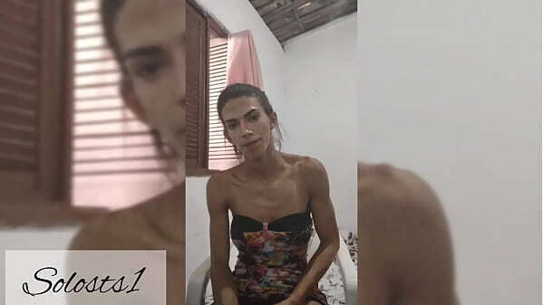 Daniela Santos masturbando quarto cliente louco trans, completo RED.