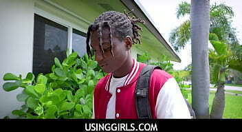 UsingGirls Free Tuition Free Threesome