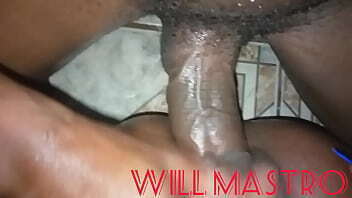 Fui na casa de uma f&atilde_ toma um caf&eacute_ e cabei faze do ela goza muito na minha piroca