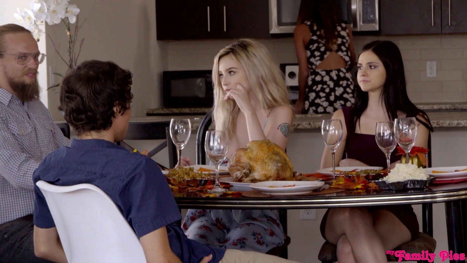 Passionate threesome with skinny girls Lexi Lore Violet Rain