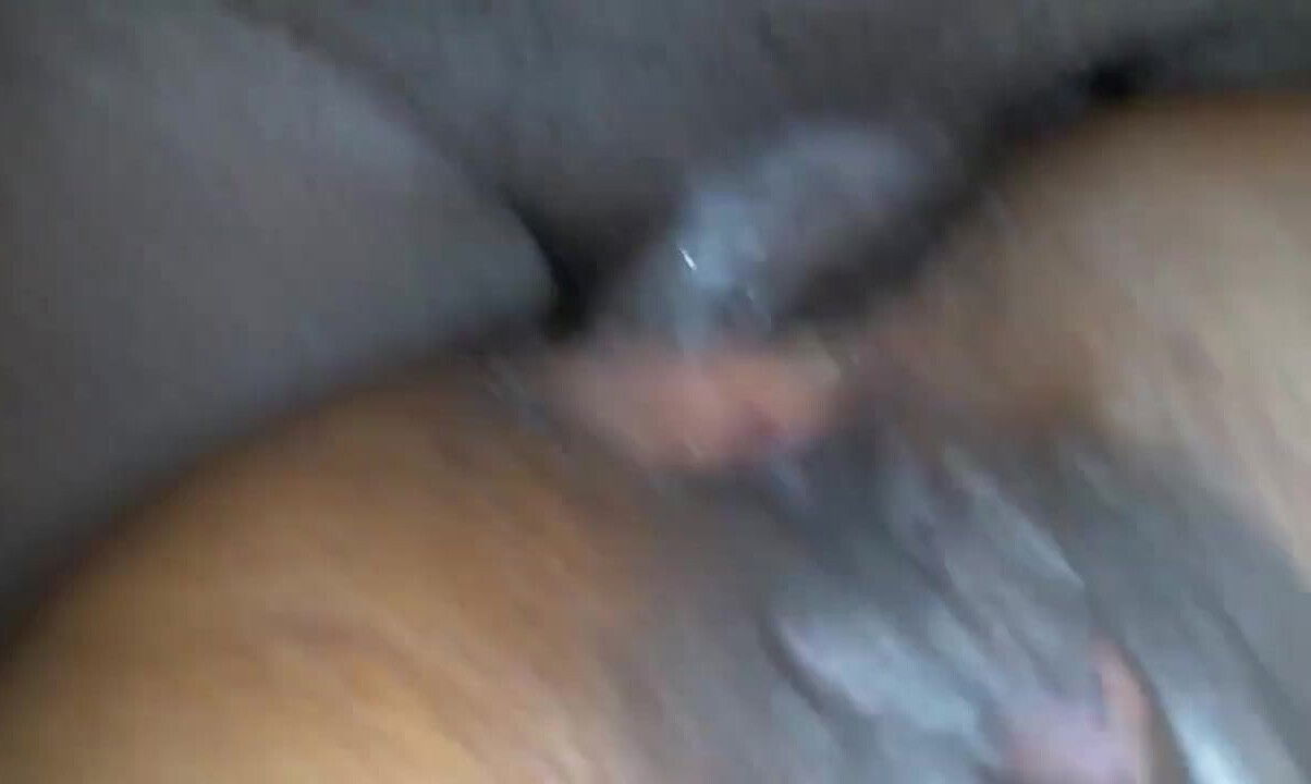 Blackette enculer comme il faut