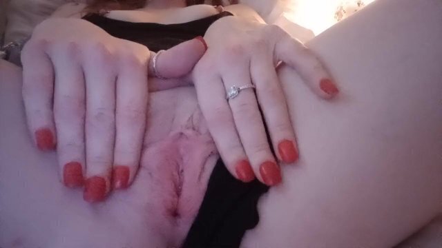 Horny Redhead Girlfriend Cute Spread Pussy Play Before Bedtime Model @babyminxb97