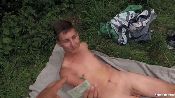 Finds Cute Fully Naked Sunbathing &amp_ Asks Willing Dirty Thing With BigStr