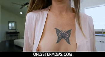 OnlyStepMoms - Inked MILF stepmother Tricia Oaks wants to feel her stepsons taste