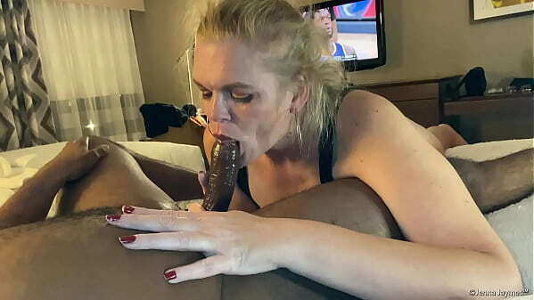 Jenna Jaymes Sucks While Watches Game 1080p