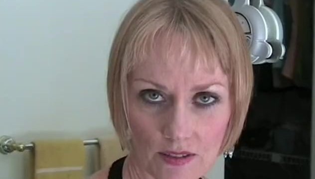 Mature Lady Loves Dick