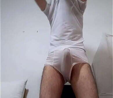 Grande Enorme cueca branca transparente sexy blusa branca transparente Gostoso gigante Safado Tesudo Grande empinado jorrando leite stripper tirando roupa enorme jorrando leitinho enorme Esporrando litro Porra