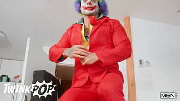 William Seed Shows Brent North'_s Bachelor Clown Turns Best Stripper Twink