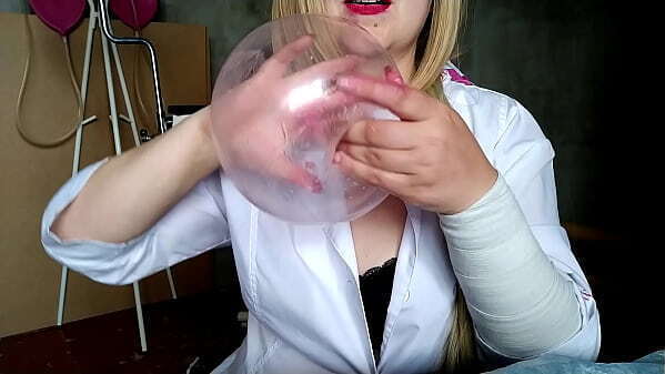 make realistic pussy with your hands