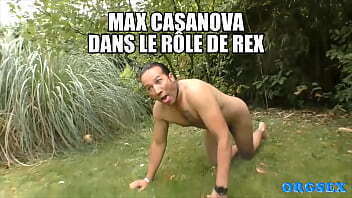 L'_actrice en chaleur et Max Casanova chien en rut !