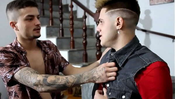 ACABEI FODENDO SOBRINHO