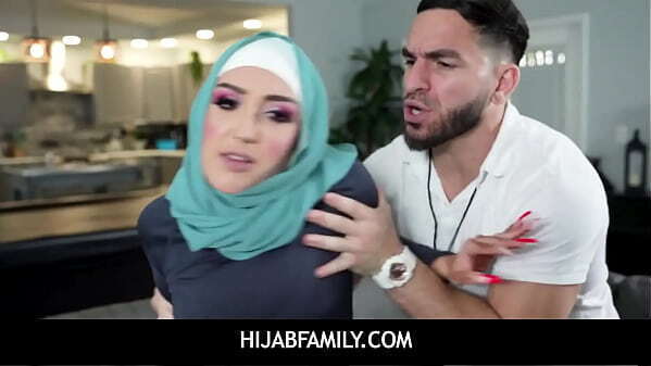 HijabFamily - Sexy babe got fucked by her Gym Trainer - Violet Gems