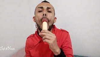 Comiendo gran banano