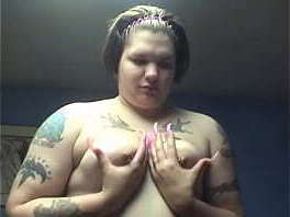 chick suck glass dildo before inserting pussy