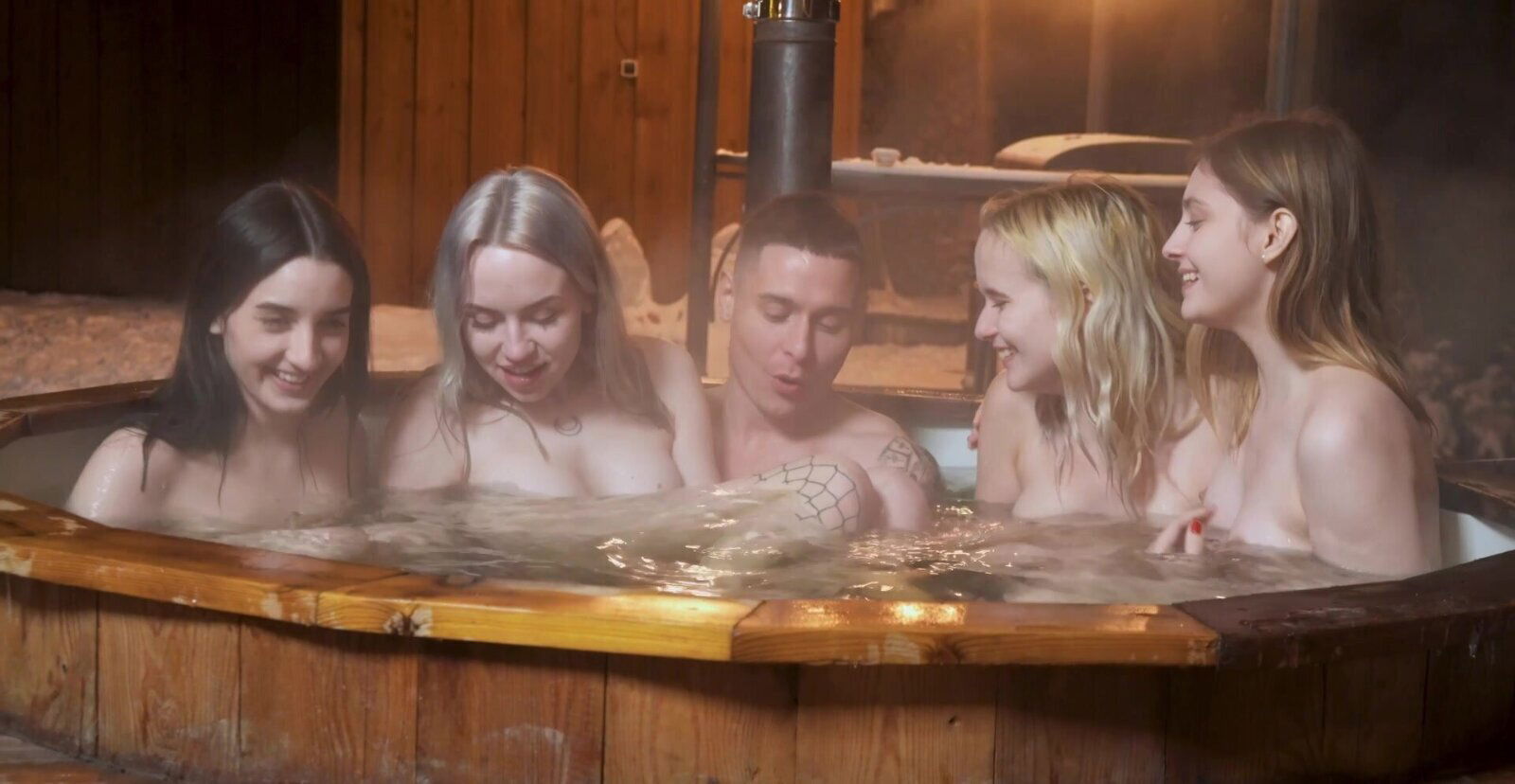 Rough group dicking jacuzzi with Tender Lisa Nixon