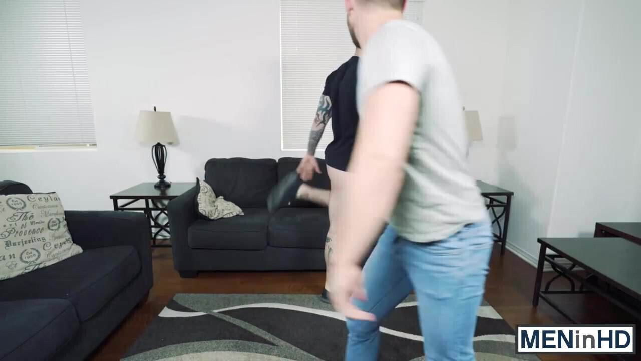 muscle tattooed hunk fucking hard jock after worko