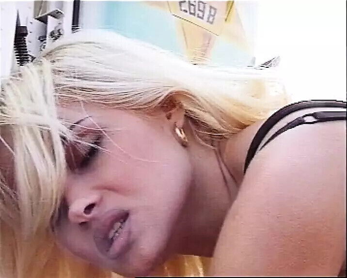 Angelica Bella, Judith DeVille Jennifer indulge