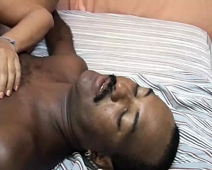 Ebony slut provoking sexual desire black