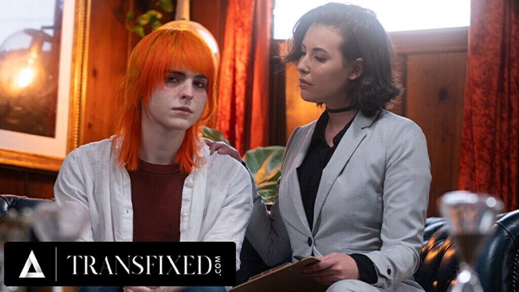 TRANSFIXED Jean Hollywood Uses Their Trans Gorgeous Lesbian Therapist Casey Calvert