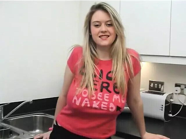 Beautiful slut strips rubs chocolate huge