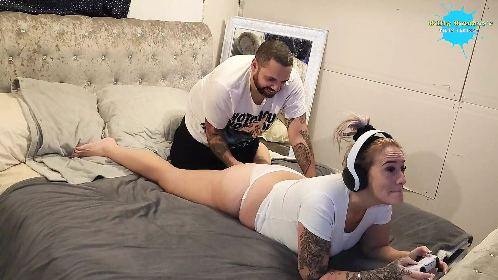 Gamer girl having pussy eaten