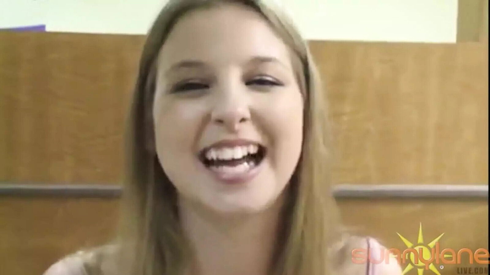 Beautiful Blonde Sunny Lane Gets From Horny Patient!