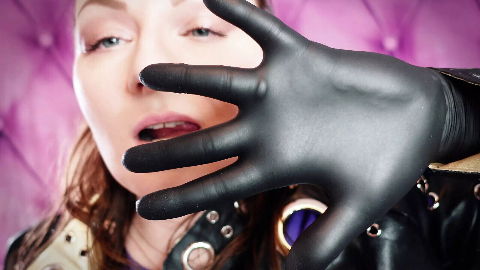 ASMR: black nitrile gloves soundings Grander video