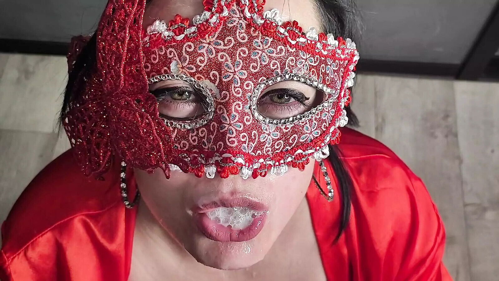 Juicy MILF sucked stepson's dick deep