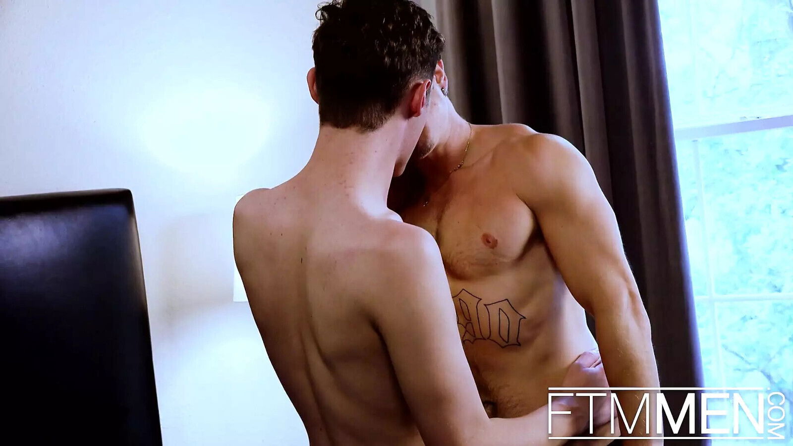 Twink eats studs pussy before fuck session