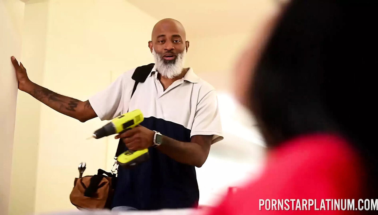 PORNSTARPLATINUM Ebony Mocha Menage Seduces Plumber