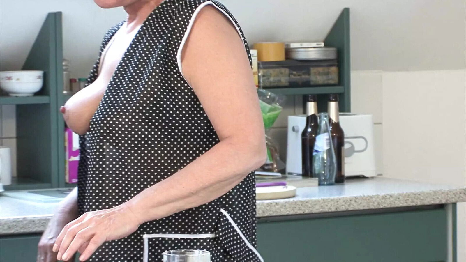 Mature older woman fucks with younger freud deep crass stove until orgasm