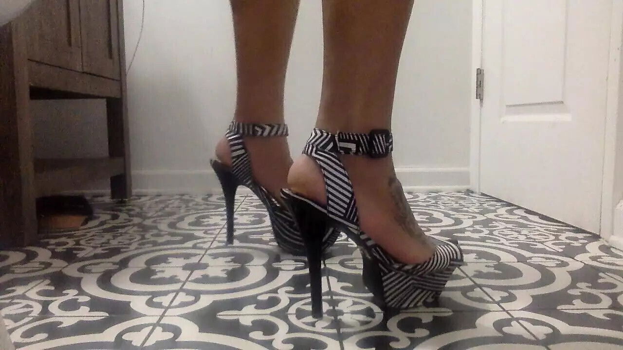 Horny Ebony Milf Chronicles- solo masturbation heels