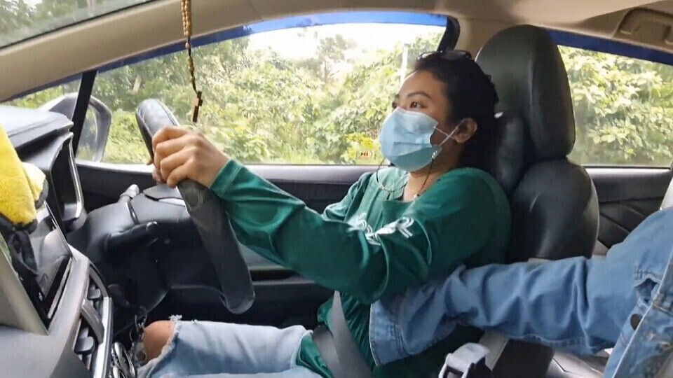 Desi Grab Driver fucked extra Pinay Lovers