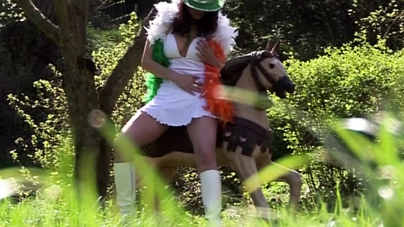 This German chick loves fuck outdoors