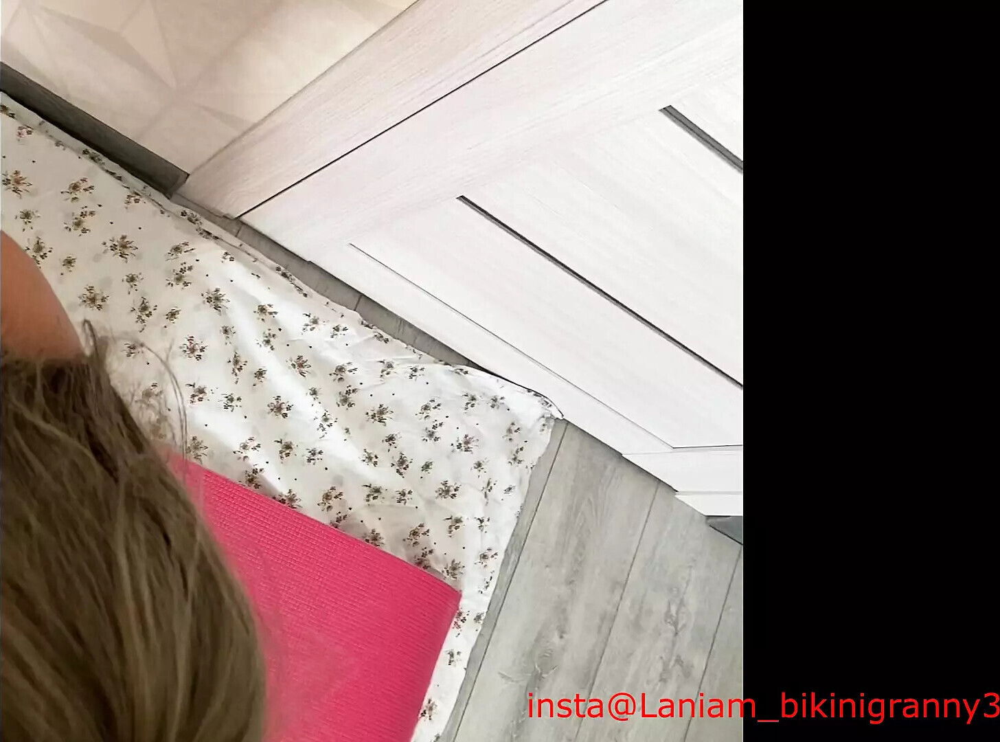 lady swallow fresh sperm semen taboo blowjob