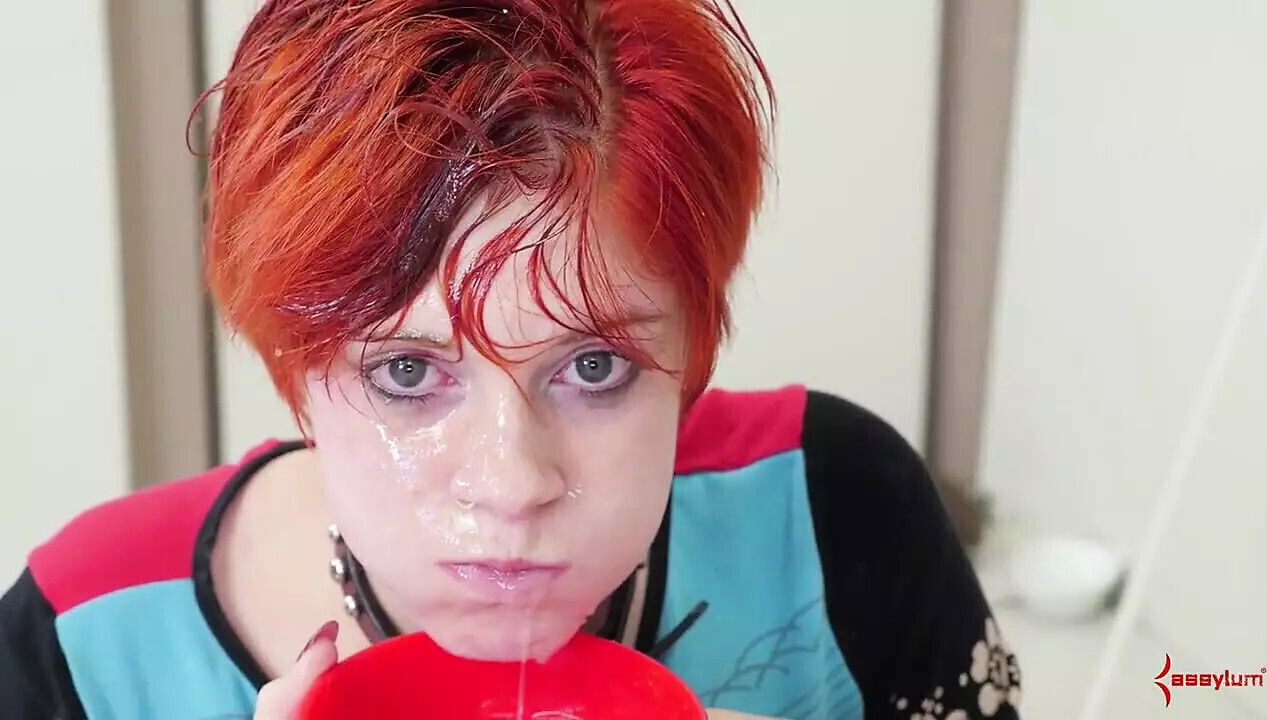 Submissive swallows load