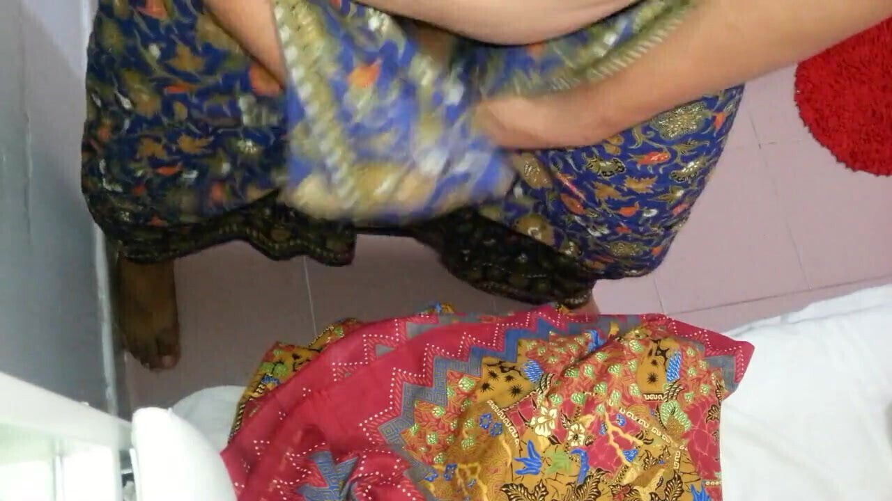 lungi BMTM FROM SINGAPORE 23283