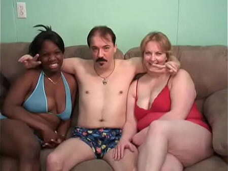 White slaps black chick'_s open pussy while blonde licks shaft