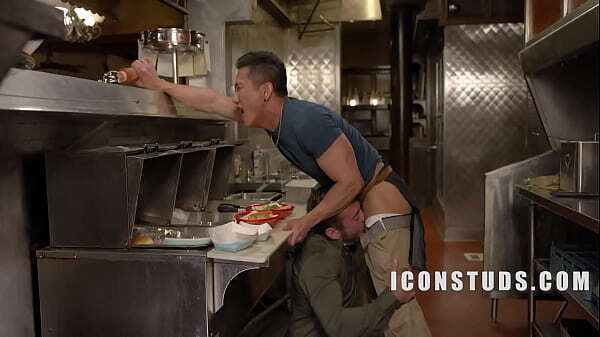 Pleasing Eachother Anywhere Everywhere