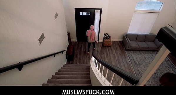 MuslimsFuck Blind Date With Hijab