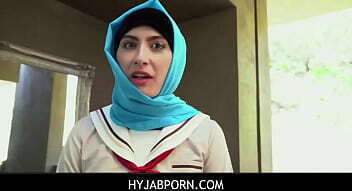 HyjabPorn Does this teen Angeline have what takes dancer?