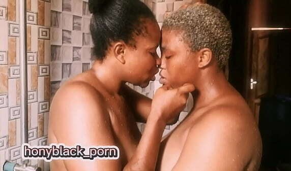 ebony sexy lesbian