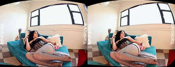 Gorgeous Yanks Catalina Rene Vibrates