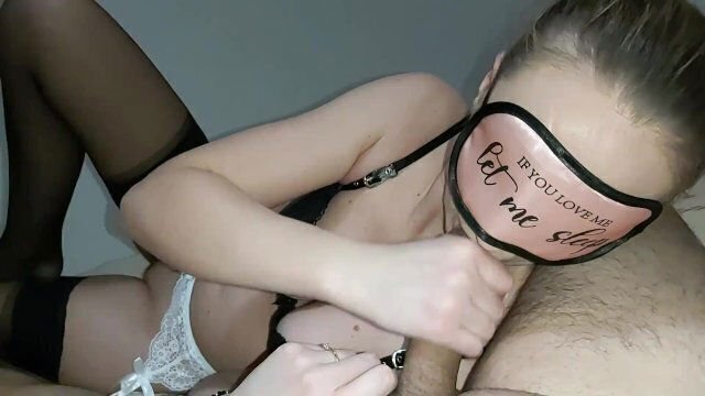 これらのセクシーな女は、クリーミーなフェイシャルだけを望んでいます。 私の顔にザーメンは、すべてのセックス主導の湯たんぽが言いたいことです。 これらのベイビーは、べたべたすることを恐れていません！