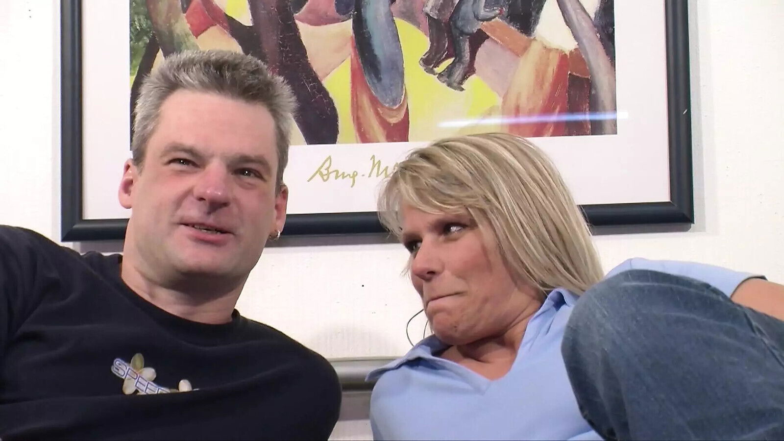 Voluptuous shaped wife wants with husband house friend gets fucked hard deep both them