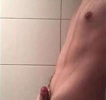 hairy twink cumming in the shower