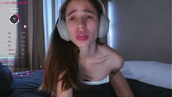 Good girl plays with pussy