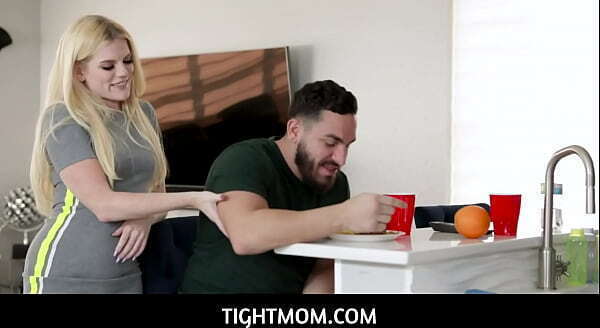 TightMom Nikki Sweet finally enjoying boyfriends hard