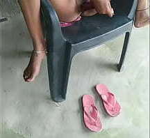 मस्त पूजा भाभी बैगन से पानी गिर आई